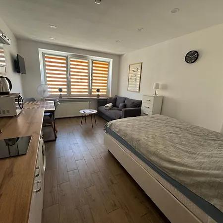 Apartamentsbymatyrafa-xii Apartment *