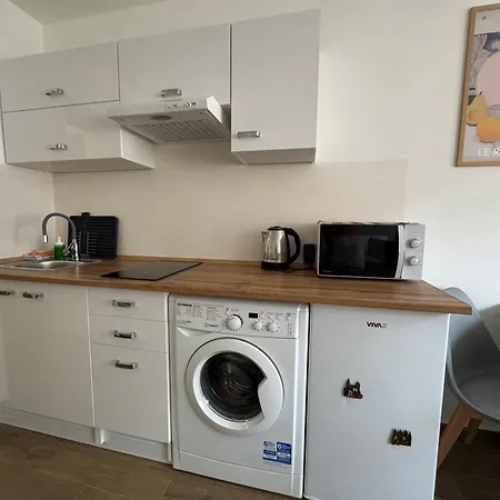 Apartamentsbymatyrafa-xii Apartmán *