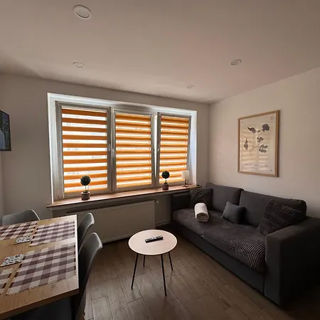 Апартаменты Apartamentsbymatyrafa-xii *
