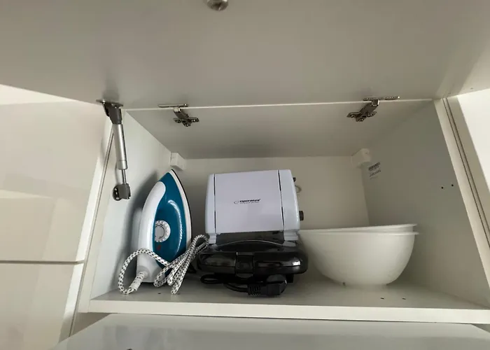 Apartamentsbymatyrafa-xii דירה