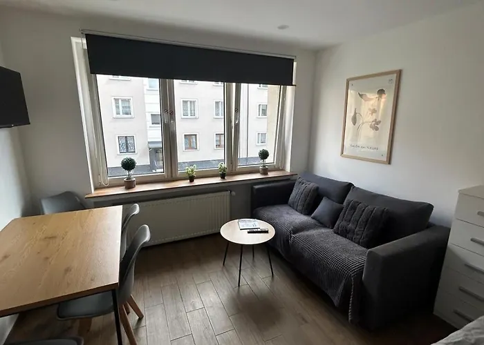 Apartamentsbymatyrafa-xii דירה